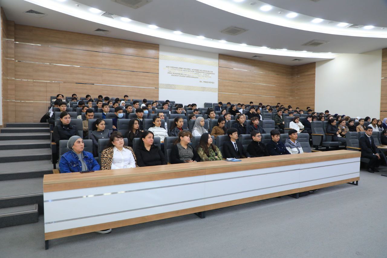 Toshkent arxitektura-qurilish universitetida “Rahbar va yoshlar: Konstitutsiya — huquq va erkinliklarimiz kafolati” mavzusida ochiq muloqot tashkil etildi